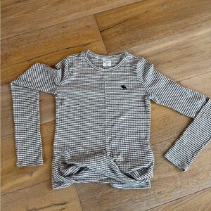 Abercrombie Kids Black and White Checkered Long Sleeve Tee